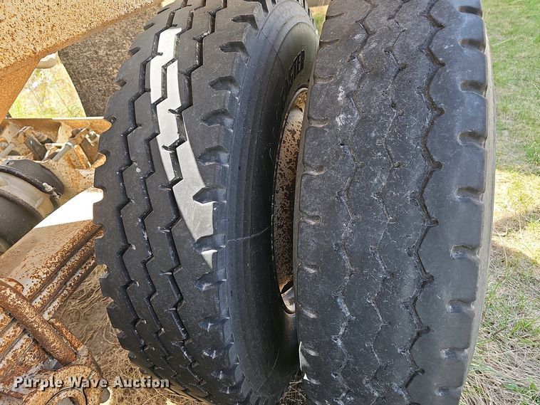 image for item DT6805 1993 Trail King TK54BDU-402 bottom dump trailer