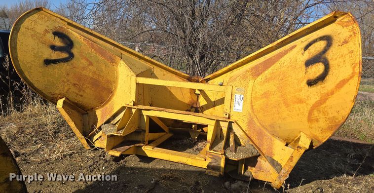 image for item DT7117 Gledhill v-plow