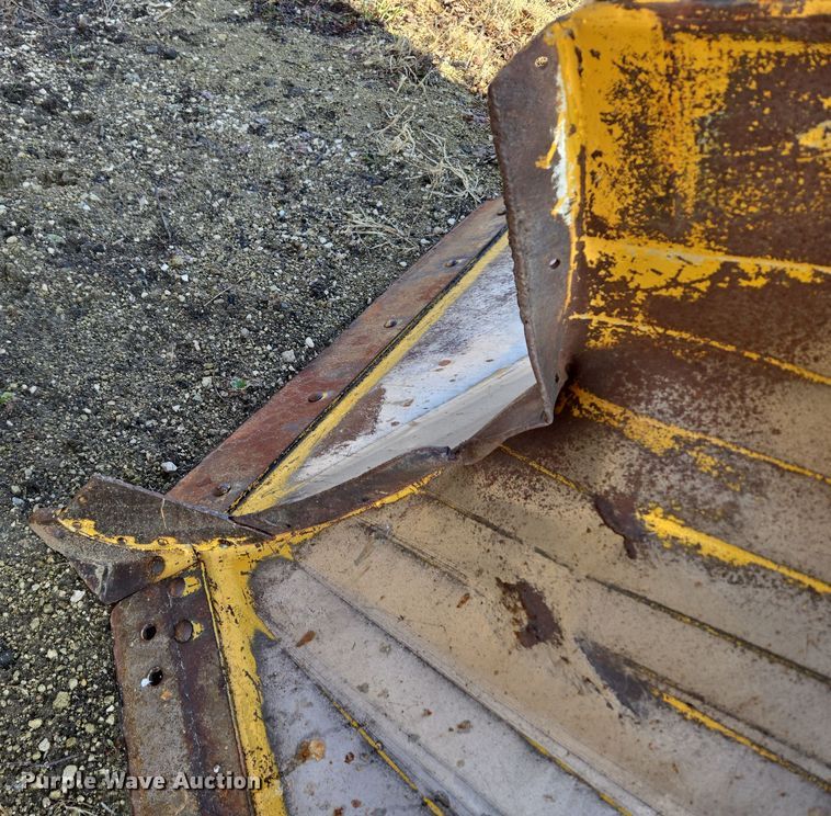 image for item DT7117 Gledhill v-plow