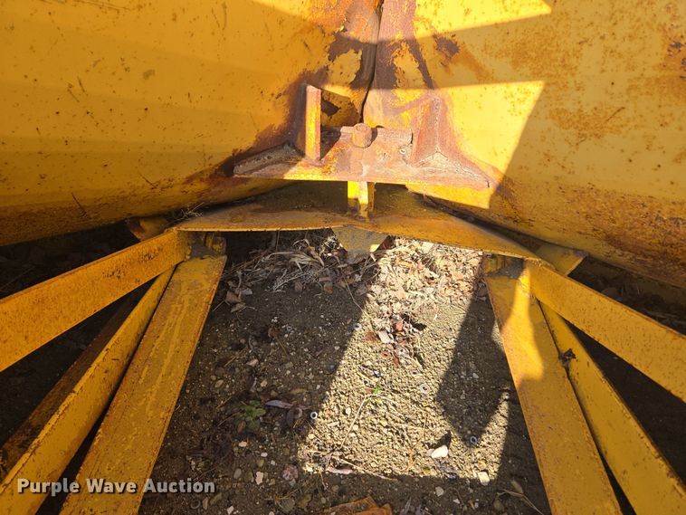 image for item DT7117 Gledhill v-plow