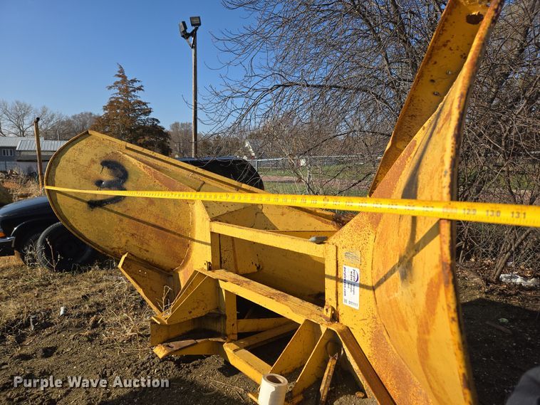 image for item DT7117 Gledhill v-plow