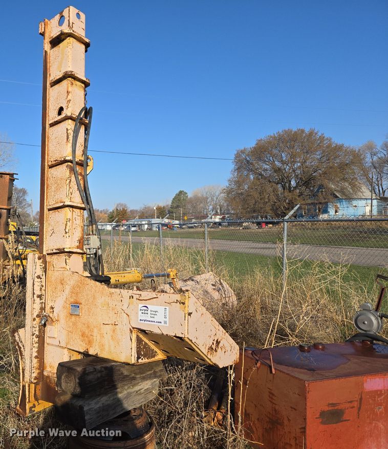 image for item DT7119 Henke motor grader wing blade