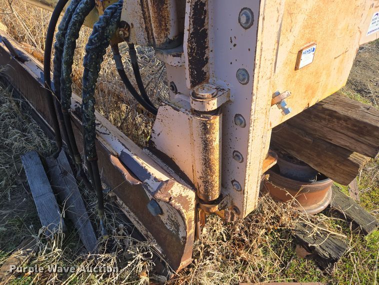 image for item DT7119 Henke motor grader wing blade