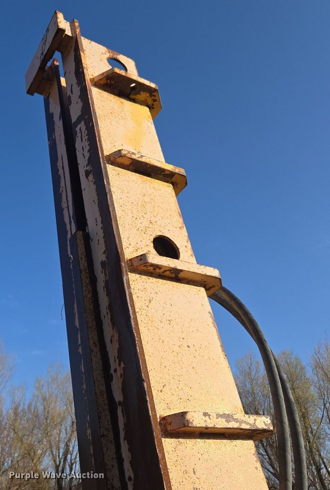 image for item DT7119 Henke motor grader wing blade