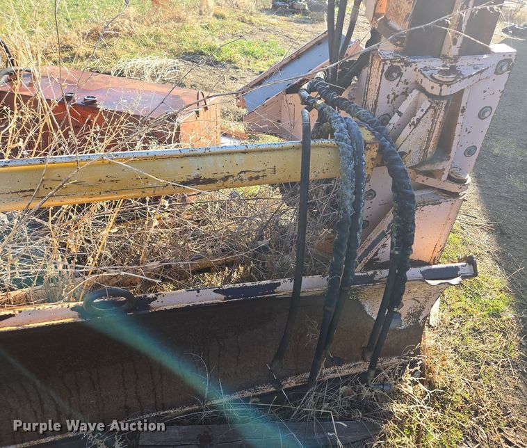 image for item DT7119 Henke motor grader wing blade