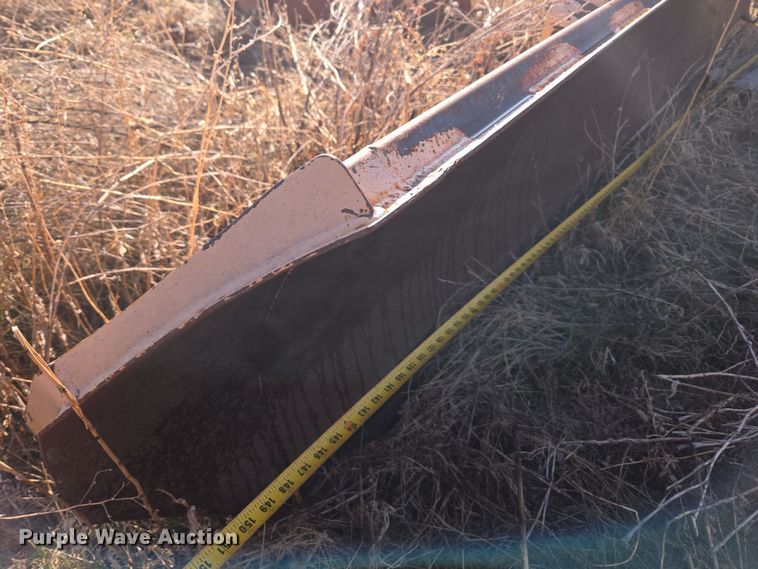 image for item DT7119 Henke motor grader wing blade