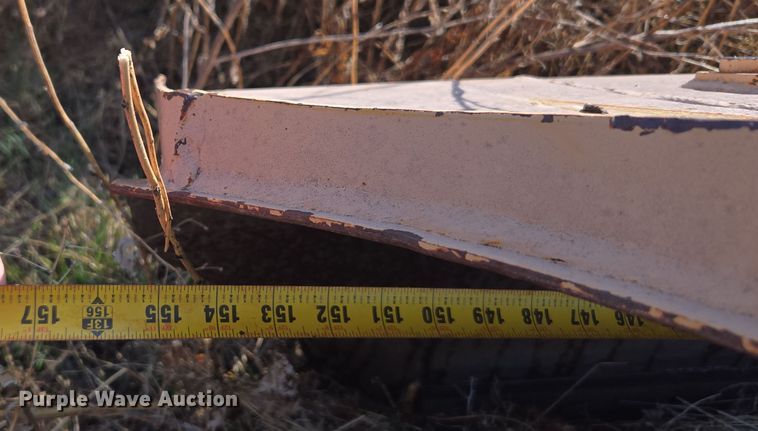 image for item DT7119 Henke motor grader wing blade