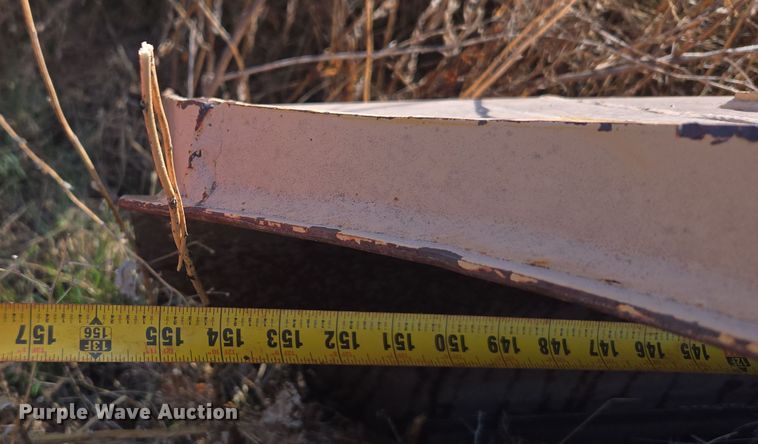 image for item DT7119 Henke motor grader wing blade