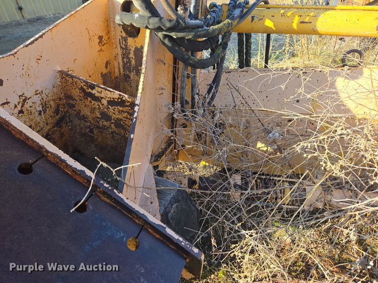 image for item DT7119 Henke motor grader wing blade