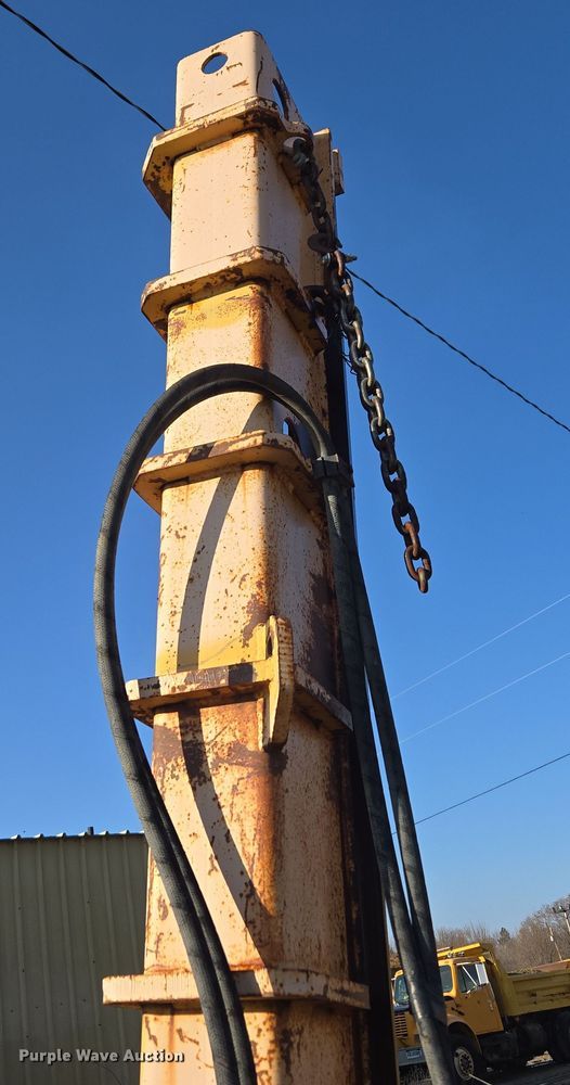 image for item DT7119 Henke motor grader wing blade