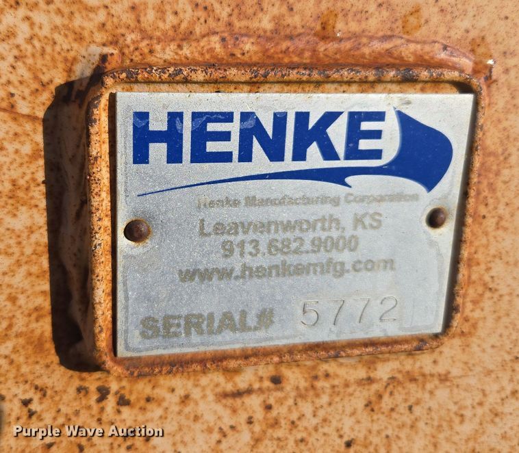 image for item DT7119 Henke motor grader wing blade