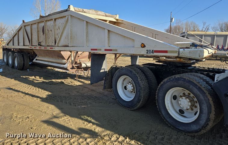 image for item DT7120 1993 Ranch bottom dump trailer
