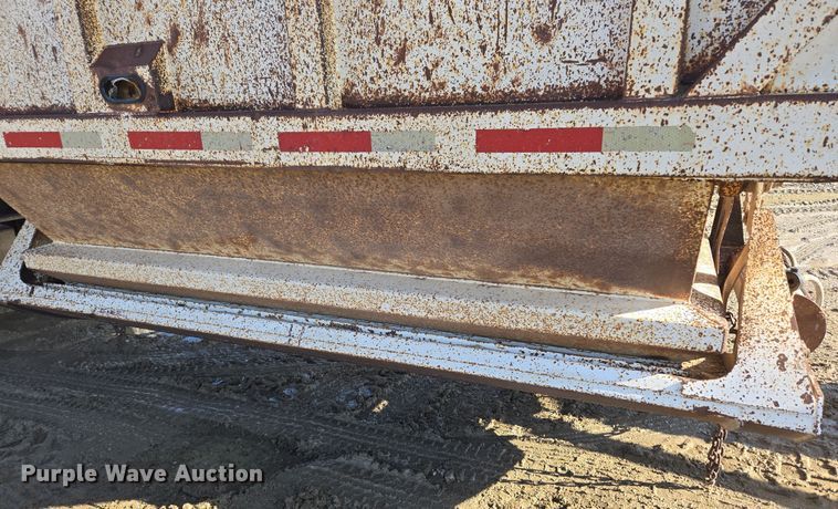 image for item DT7120 1993 Ranch bottom dump trailer