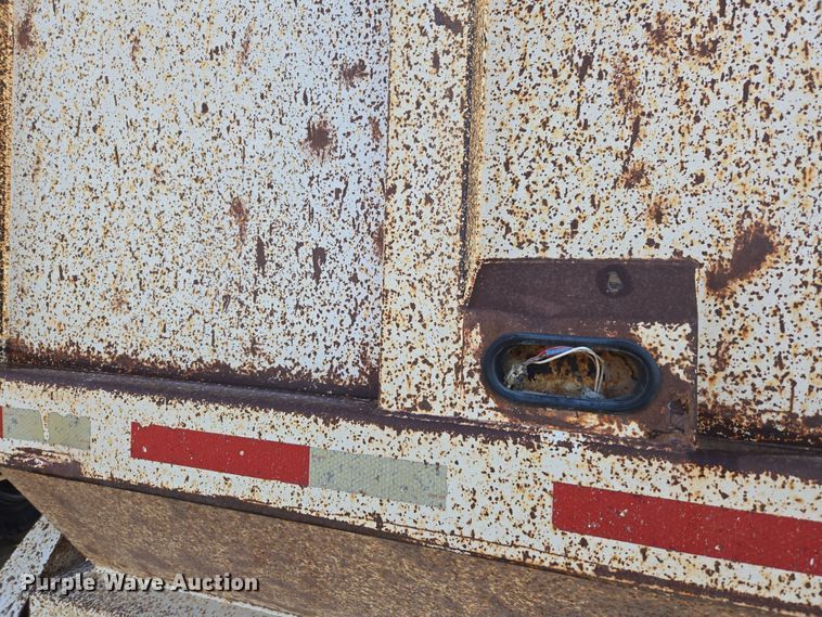 image for item DT7120 1993 Ranch bottom dump trailer