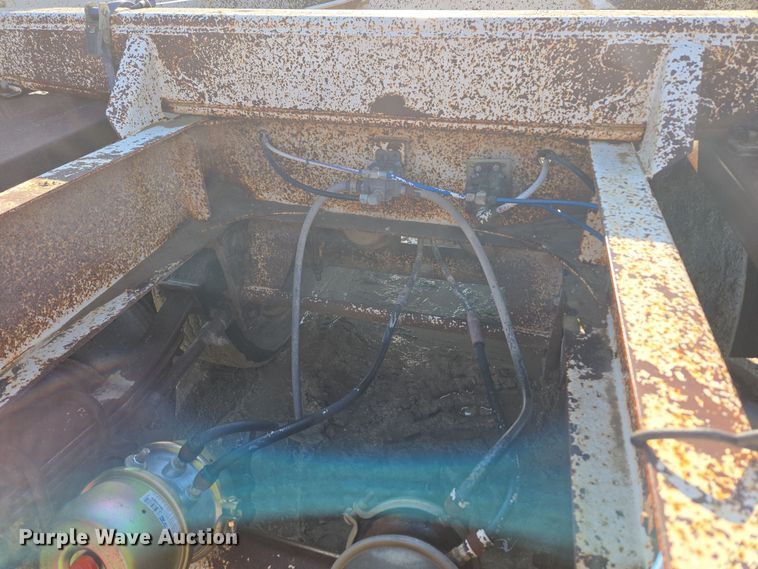 image for item DT7120 1993 Ranch bottom dump trailer