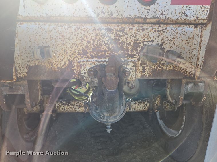 image for item DT7120 1993 Ranch bottom dump trailer