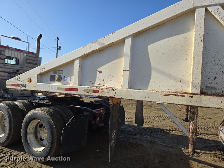 image for item DT7120 1993 Ranch bottom dump trailer