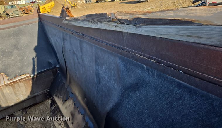 image for item DT7120 1993 Ranch bottom dump trailer