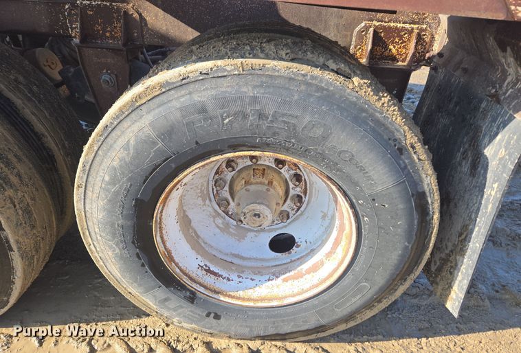 image for item DT7120 1993 Ranch bottom dump trailer