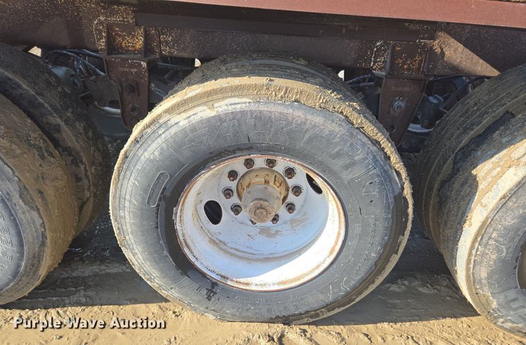 image for item DT7120 1993 Ranch bottom dump trailer