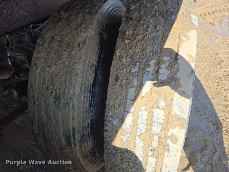 image for item DT7120 1993 Ranch bottom dump trailer