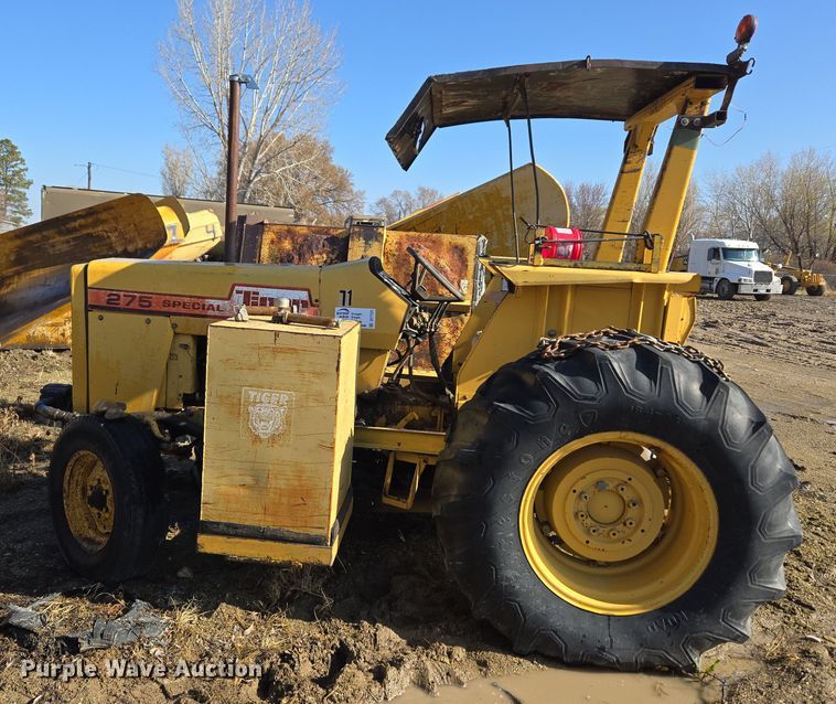 image for item DT7121 1982 Massey Ferguson 275 Tiger Special tractor