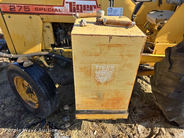 image for item DT7121 1982 Massey Ferguson 275 Tiger Special tractor