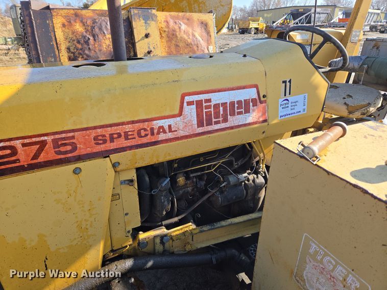 image for item DT7121 1982 Massey Ferguson 275 Tiger Special tractor