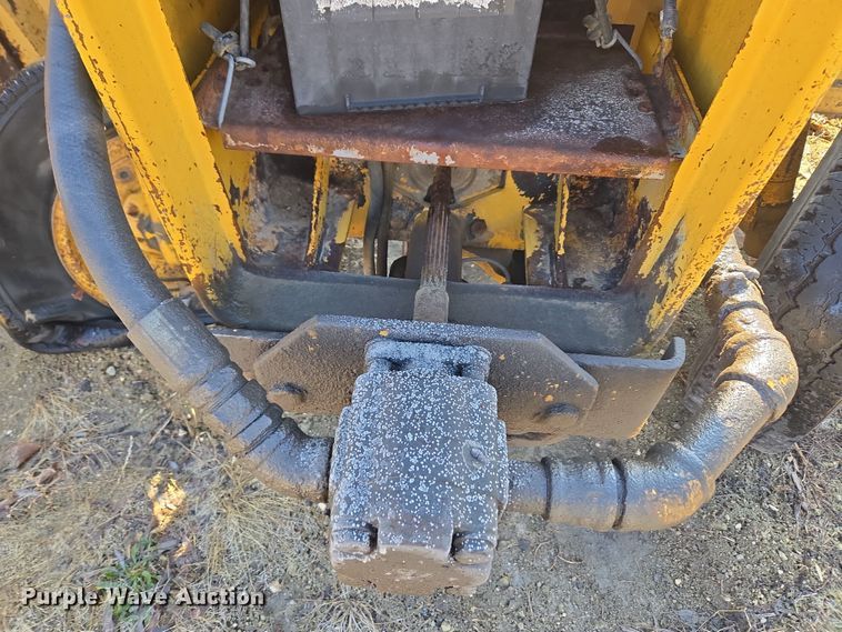 image for item DT7121 1982 Massey Ferguson 275 Tiger Special tractor