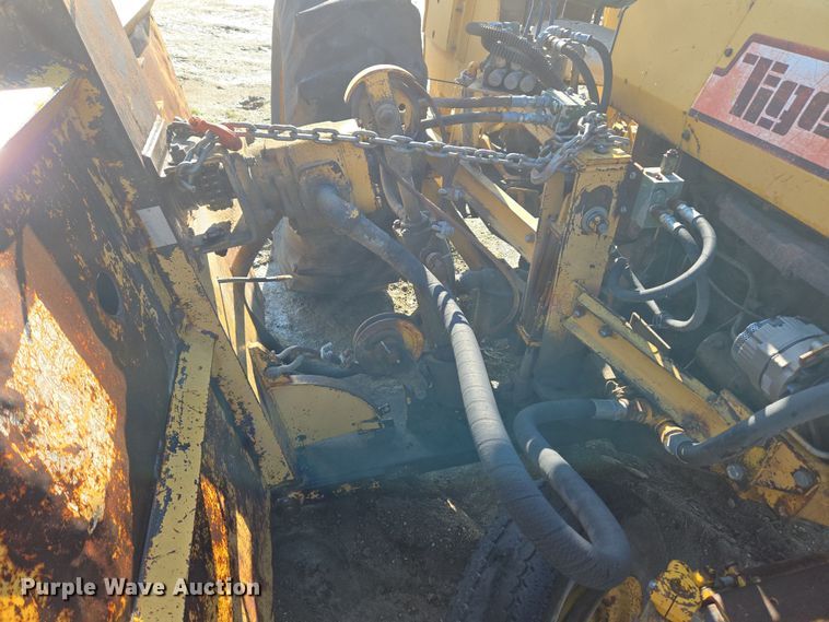 image for item DT7121 1982 Massey Ferguson 275 Tiger Special tractor