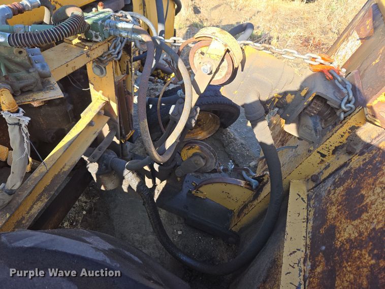 image for item DT7121 1982 Massey Ferguson 275 Tiger Special tractor