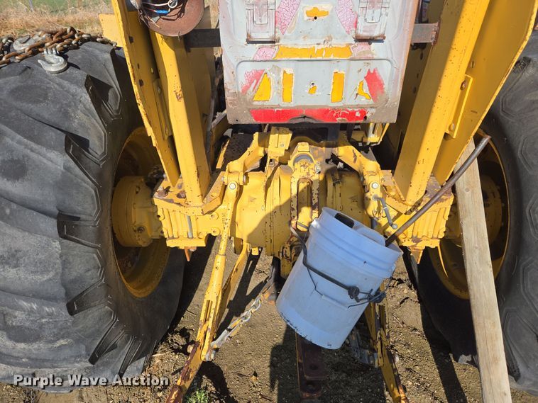 image for item DT7121 1982 Massey Ferguson 275 Tiger Special tractor