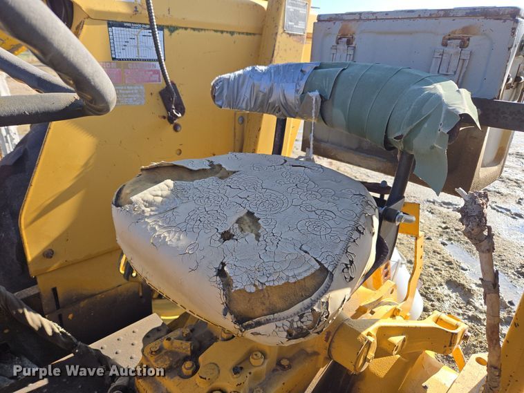 image for item DT7121 1982 Massey Ferguson 275 Tiger Special tractor