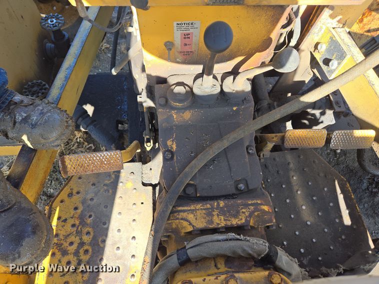 image for item DT7121 1982 Massey Ferguson 275 Tiger Special tractor