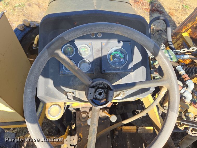 image for item DT7121 1982 Massey Ferguson 275 Tiger Special tractor