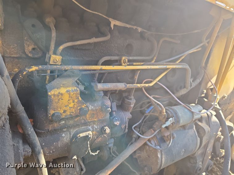 image for item DT7121 1982 Massey Ferguson 275 Tiger Special tractor