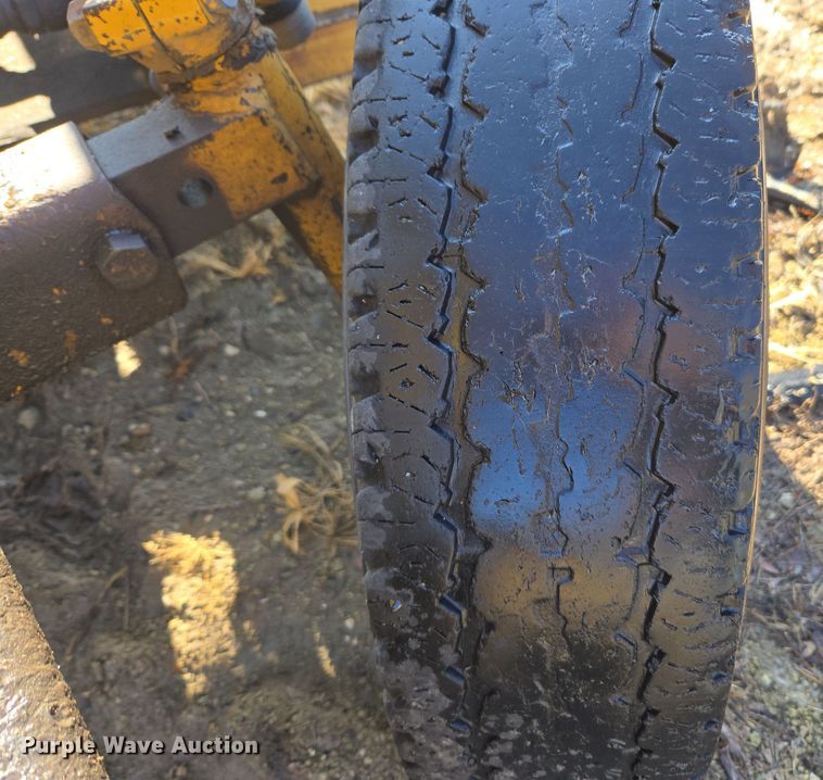 image for item DT7121 1982 Massey Ferguson 275 Tiger Special tractor