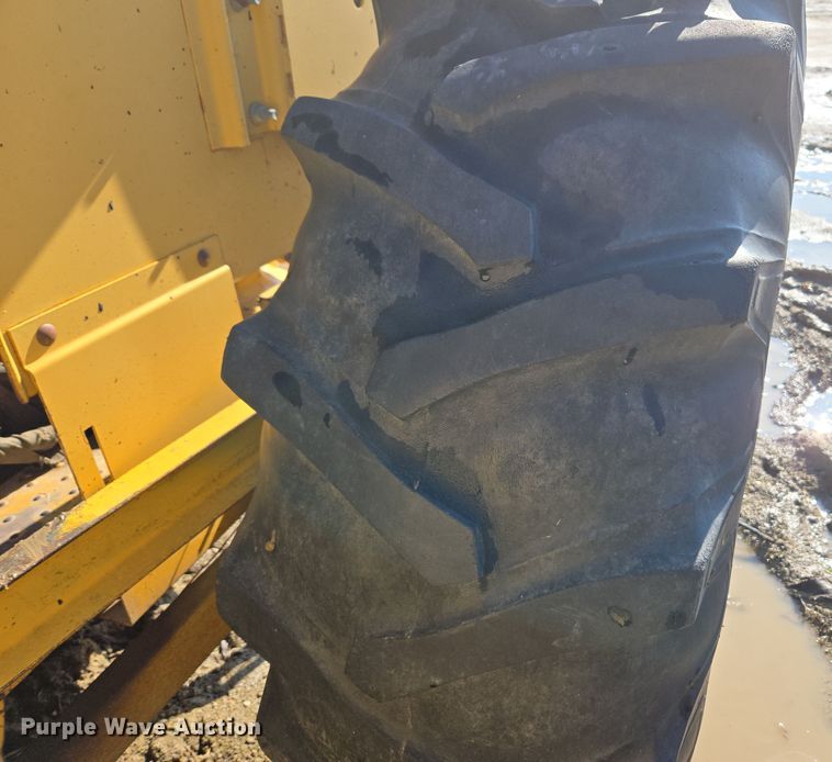 image for item DT7121 1982 Massey Ferguson 275 Tiger Special tractor