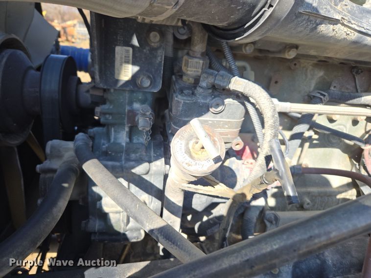 image for item DT7122 2005 Freightliner Century Class semi truck