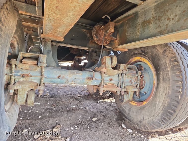 image for item DT7123 1955 Checker Cab M270A1 CCM21 drop deck equipment trailer