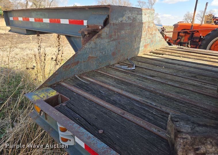 image for item DT7123 1955 Checker Cab M270A1 CCM21 drop deck equipment trailer