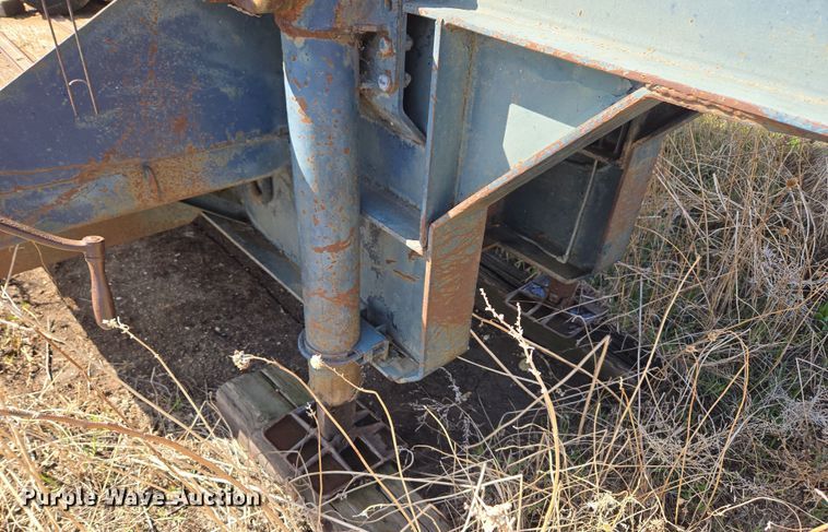 image for item DT7123 1955 Checker Cab M270A1 CCM21 drop deck equipment trailer