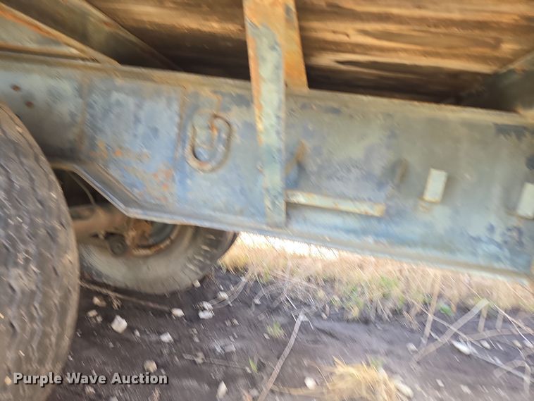 image for item DT7123 1955 Checker Cab M270A1 CCM21 drop deck equipment trailer