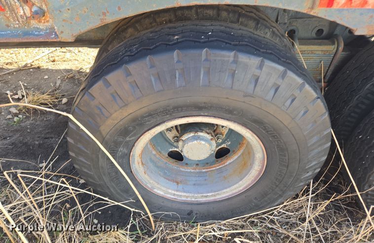 image for item DT7123 1955 Checker Cab M270A1 CCM21 drop deck equipment trailer