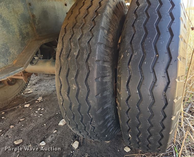 image for item DT7123 1955 Checker Cab M270A1 CCM21 drop deck equipment trailer