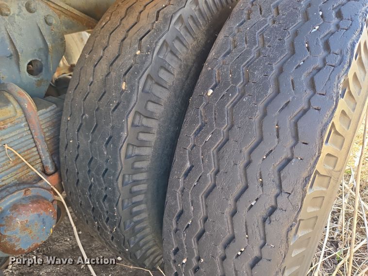 image for item DT7123 1955 Checker Cab M270A1 CCM21 drop deck equipment trailer