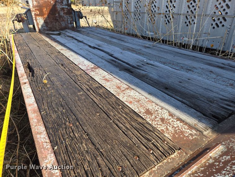 image for item DT7124 1979 Vulcan LBD-35 lowboy equipment trailer