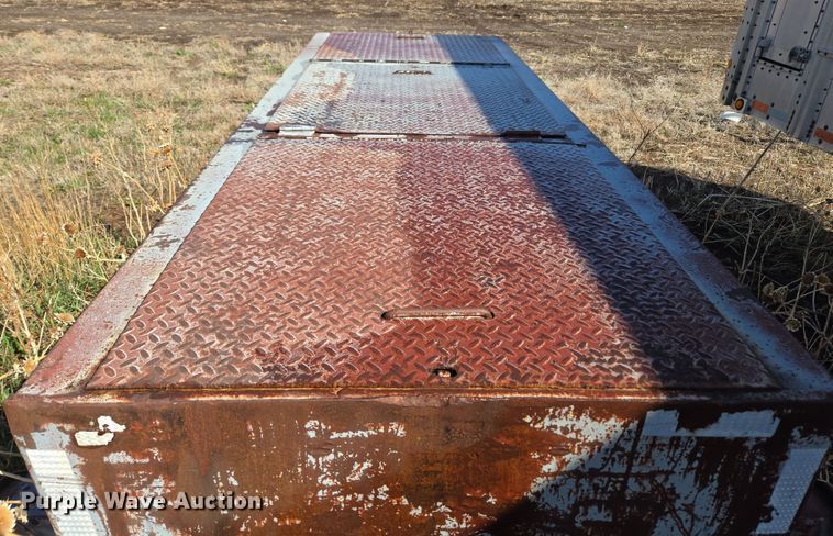 image for item DT7124 1979 Vulcan LBD-35 lowboy equipment trailer