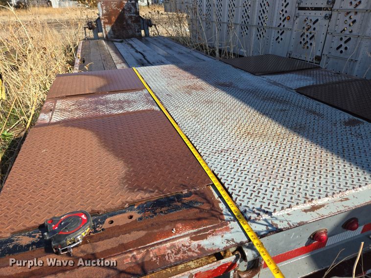 image for item DT7124 1979 Vulcan LBD-35 lowboy equipment trailer