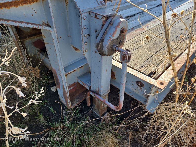 image for item DT7124 1979 Vulcan LBD-35 lowboy equipment trailer